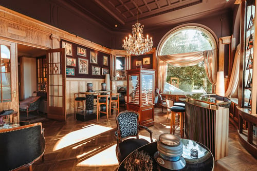 Art Deco Hotel Montana Hemingway Rum Lounge